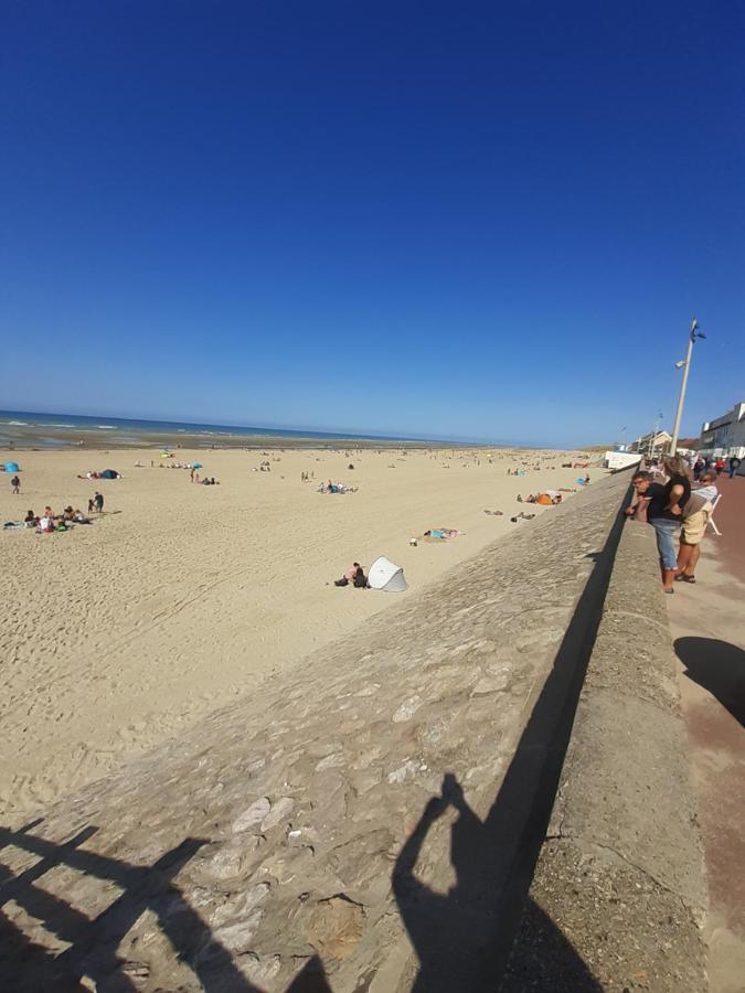 Les Obiones, Vue Laterale Mer, Fort Mahon Plage, Magnifique Studio Cabine 4P, Avec Balcon , Parking Prive Gratuit, Wifi, Classe 2 Etoiles, Exposition Plein Sud En Baie De Somme Exterior foto