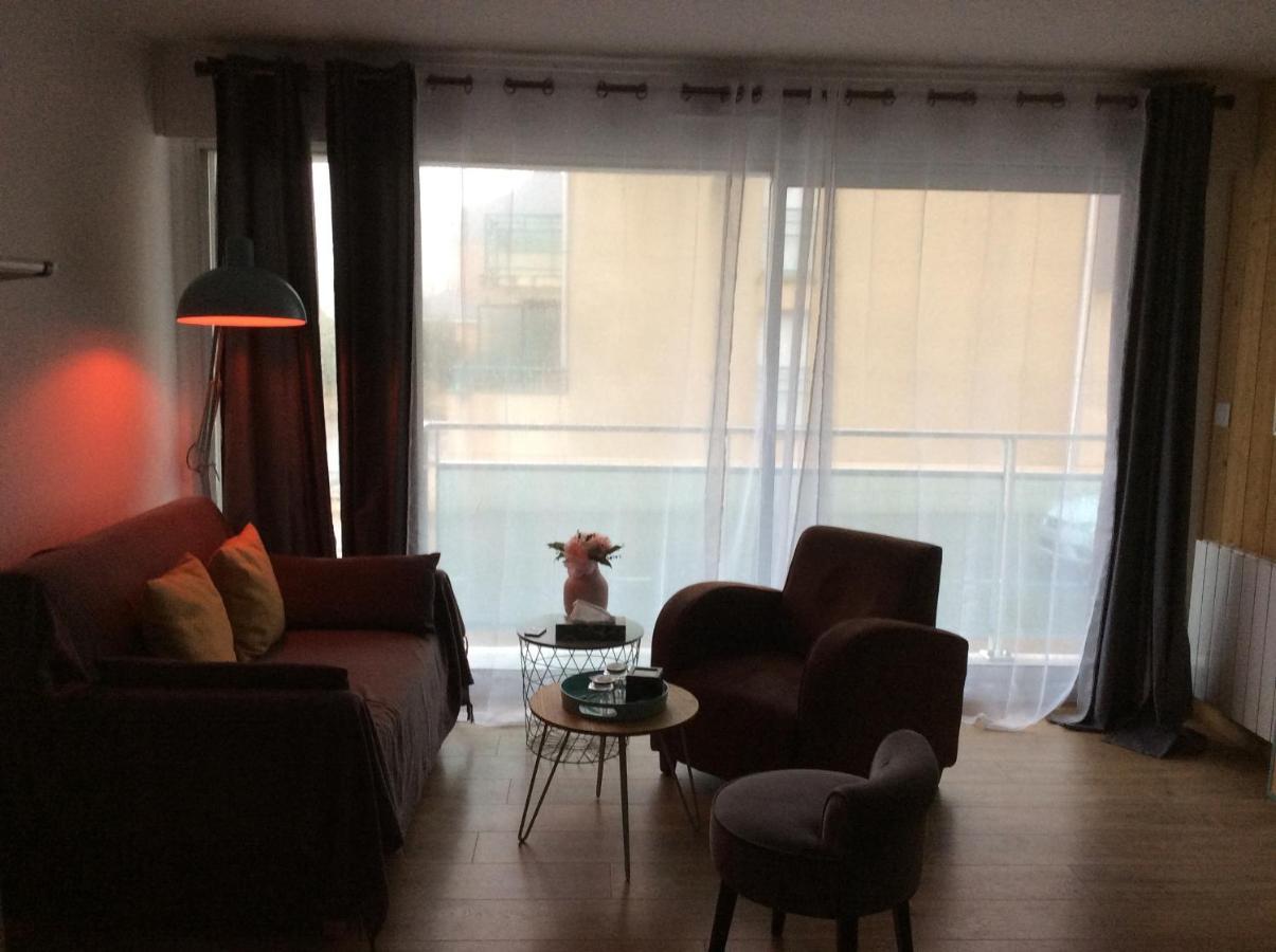 Les Obiones, Vue Laterale Mer, Fort Mahon Plage, Magnifique Studio Cabine 4P, Avec Balcon , Parking Prive Gratuit, Wifi, Classe 2 Etoiles, Exposition Plein Sud En Baie De Somme Exterior foto