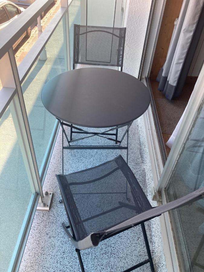 Les Obiones, Vue Laterale Mer, Fort Mahon Plage, Magnifique Studio Cabine 4P, Avec Balcon , Parking Prive Gratuit, Wifi, Classe 2 Etoiles, Exposition Plein Sud En Baie De Somme Exterior foto
