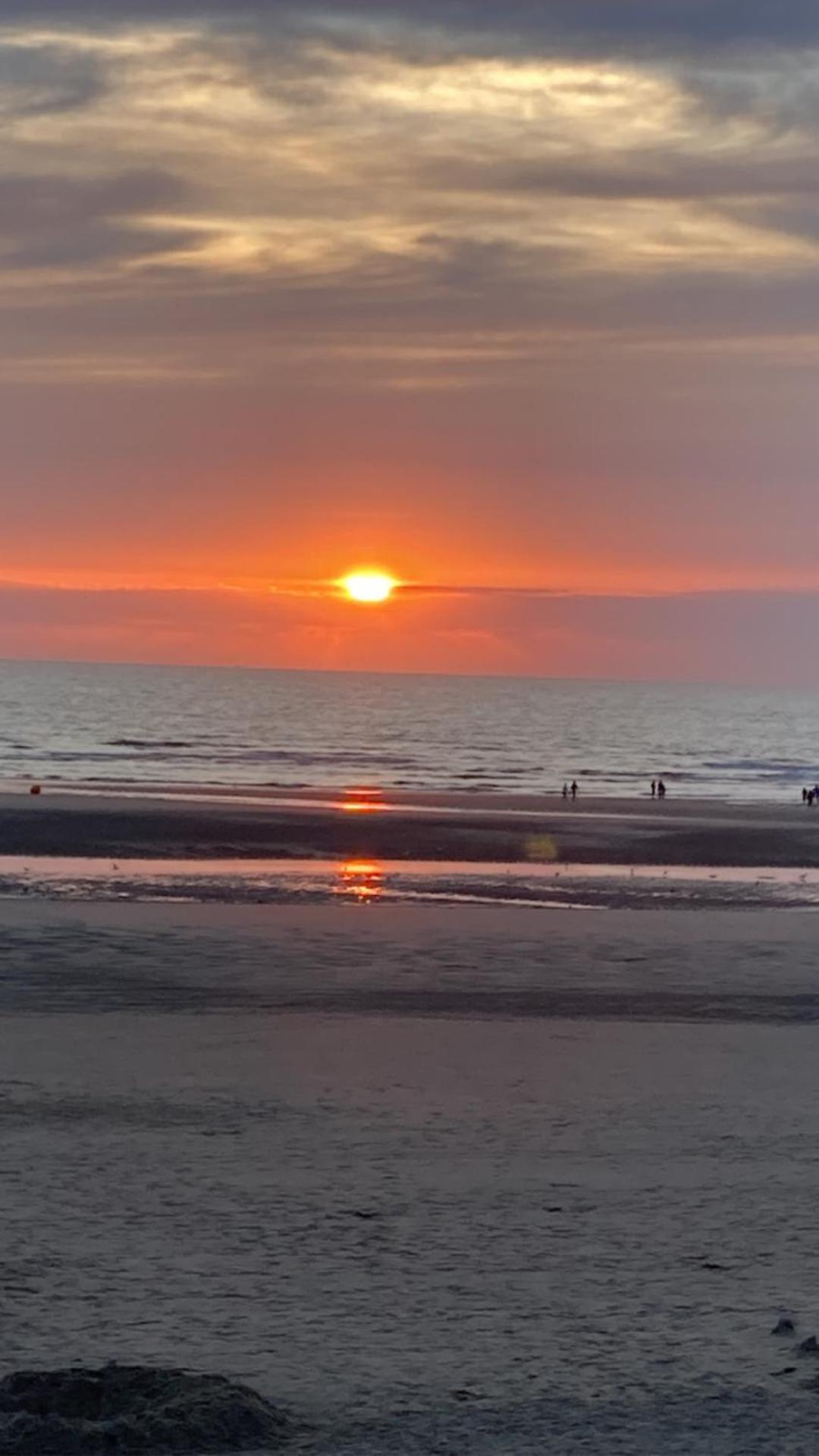 Les Obiones, Vue Laterale Mer, Fort Mahon Plage, Magnifique Studio Cabine 4P, Avec Balcon , Parking Prive Gratuit, Wifi, Classe 2 Etoiles, Exposition Plein Sud En Baie De Somme Exterior foto